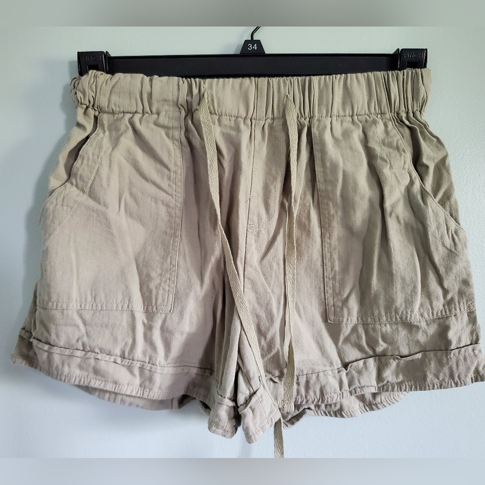 Women's Drawstring Elastic Waist Khaki Shorts